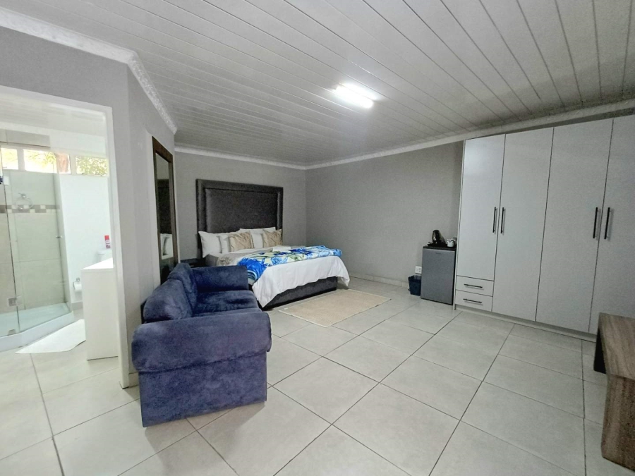 6 Bedroom Property for Sale in Bayswater Free State